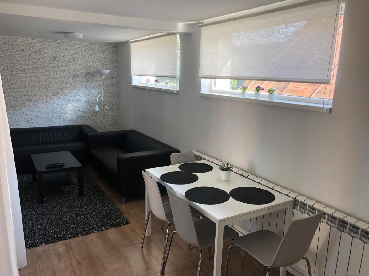 Apartman V Centre Michaloviec Michalovce Exteriér fotografie