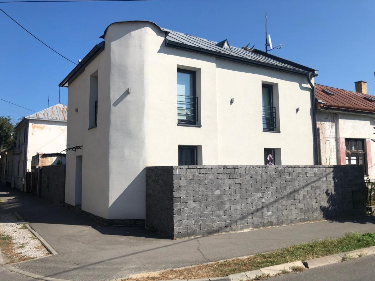 Apartman V Centre Michaloviec Michalovce Exteriér fotografie