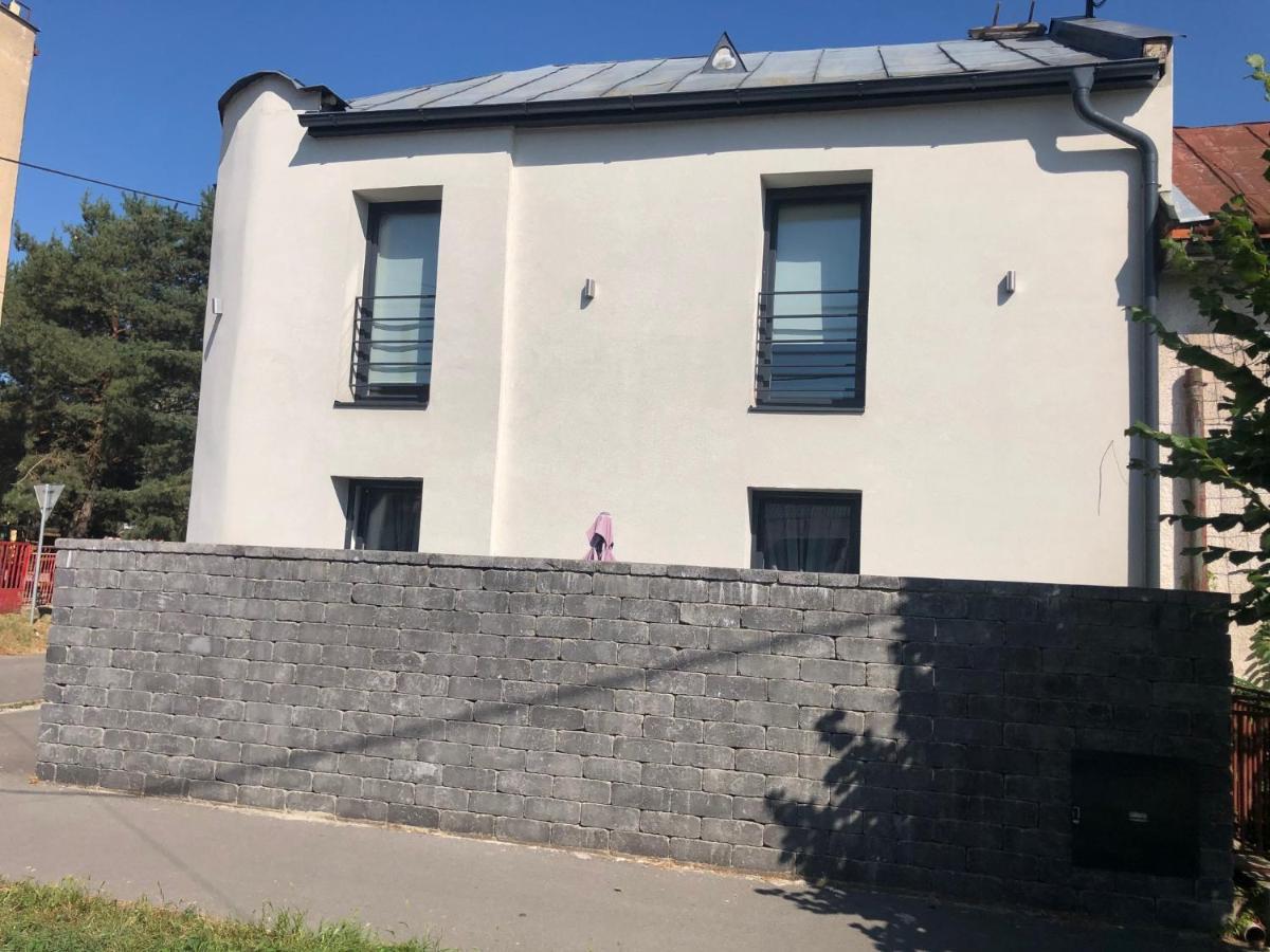 Apartman V Centre Michaloviec Michalovce Exteriér fotografie