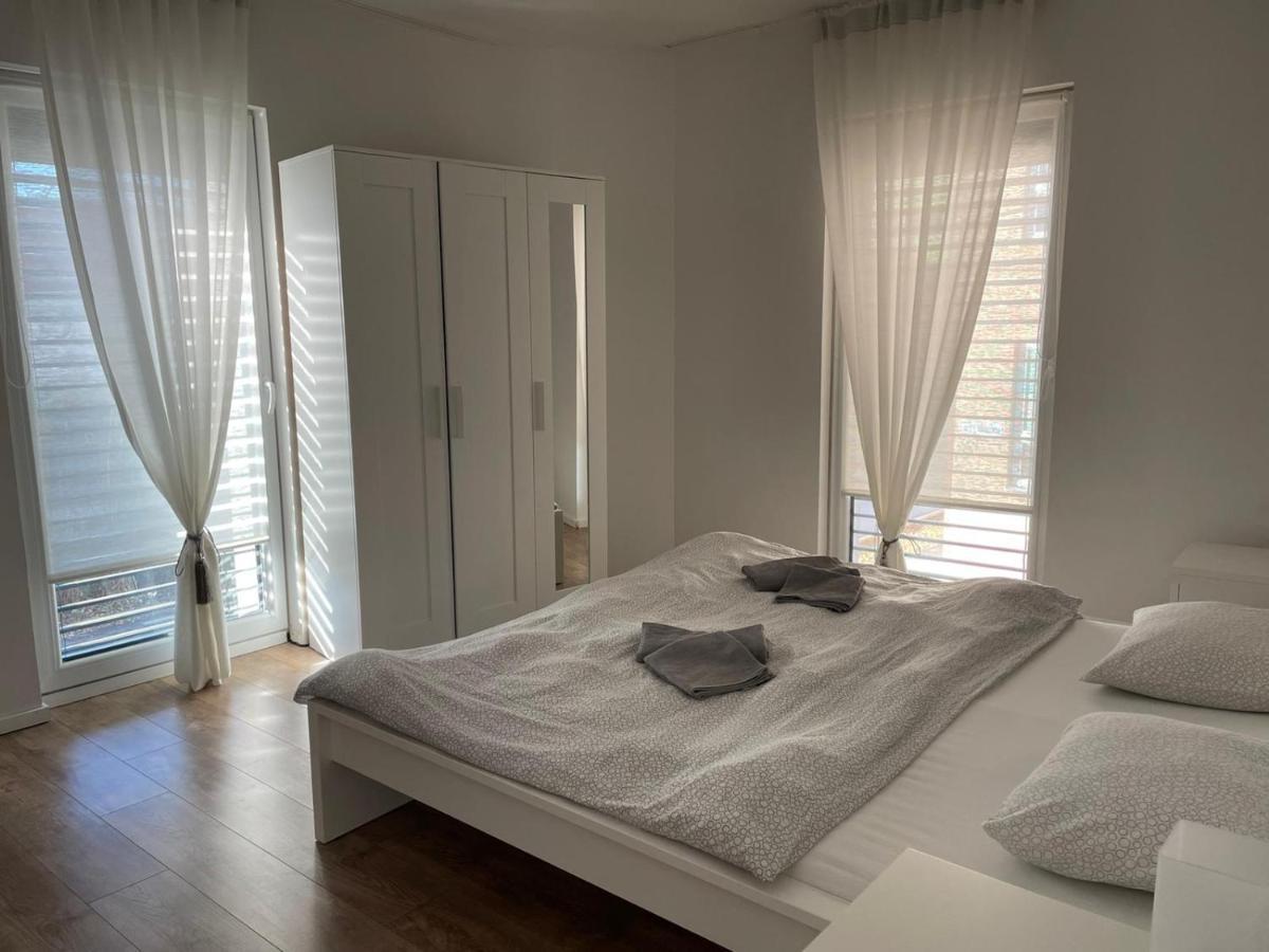 Apartman V Centre Michaloviec Michalovce Exteriér fotografie