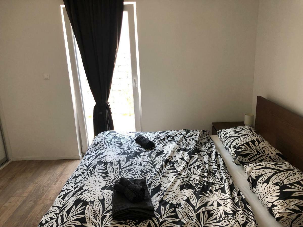 Apartman V Centre Michaloviec Michalovce Exteriér fotografie